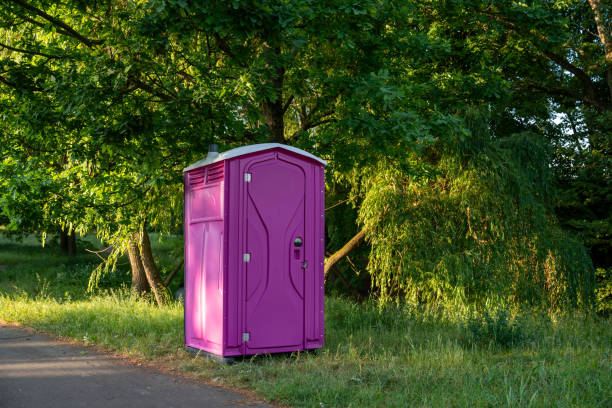 Portable Toilet Options We Offer in Level Park Oak Park, MI